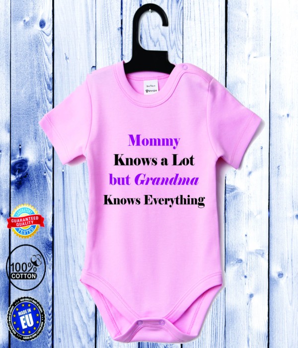 Body bebelusi cu maneca scurta roz Grandma Knows Everything