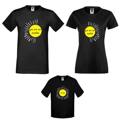 Set tricouri pentru familie pe alb sau negru You are our sunshine Set tricouri pentru familie pe alb sau negru You are our sunshine