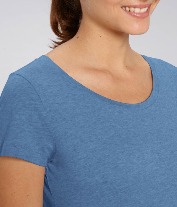 Tricou de femei din 100% bumbac organic pe culoarea indigo albastru