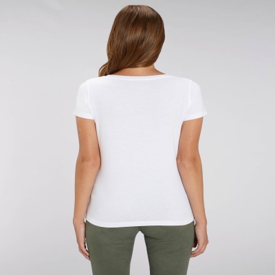 Tricou de femei din 100% bumbac organic pe alb Tricou de femei din 100% bumbac organic pe alb